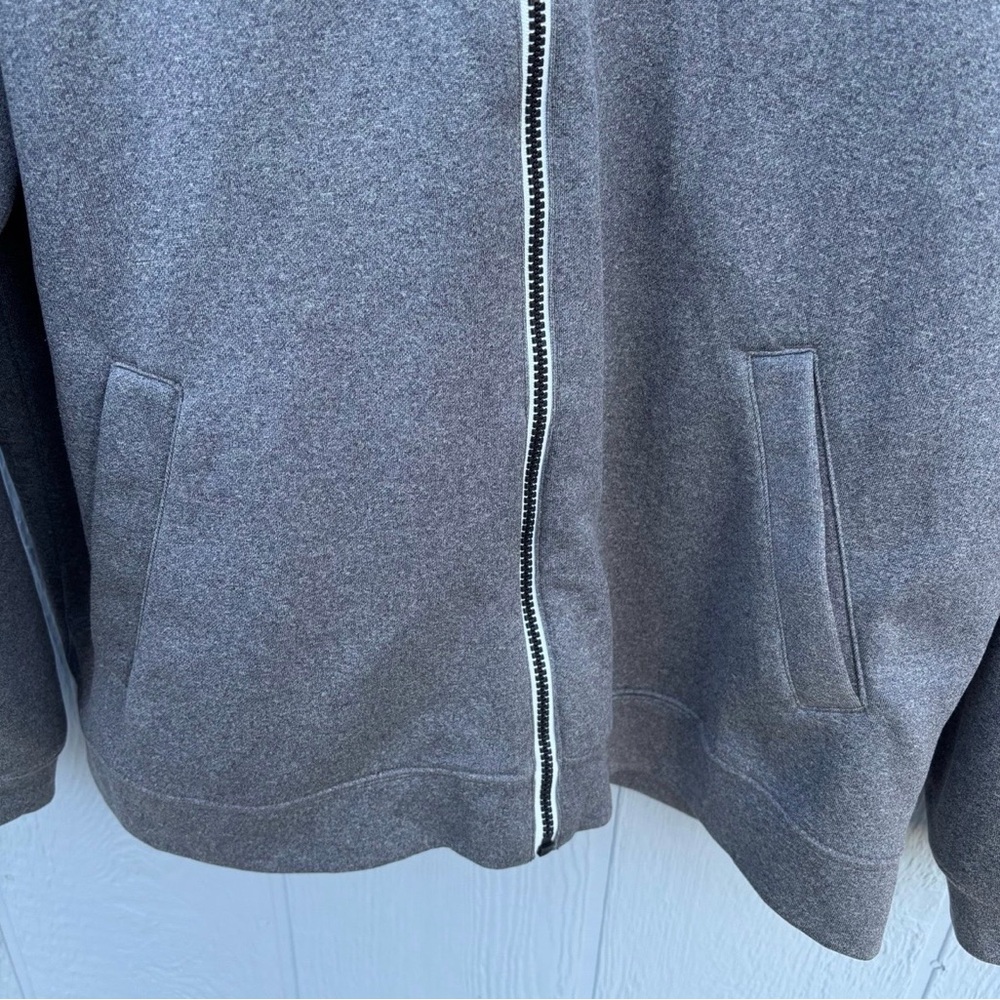 Pebble Beach Men's Gray Zip-Up Sweater Jacket with Black Collar - Picture 4 of 7